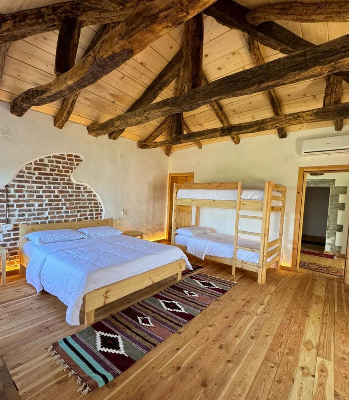 Guesthouse Vitoria - Mrizi I Zanave Fishte Exterior photo