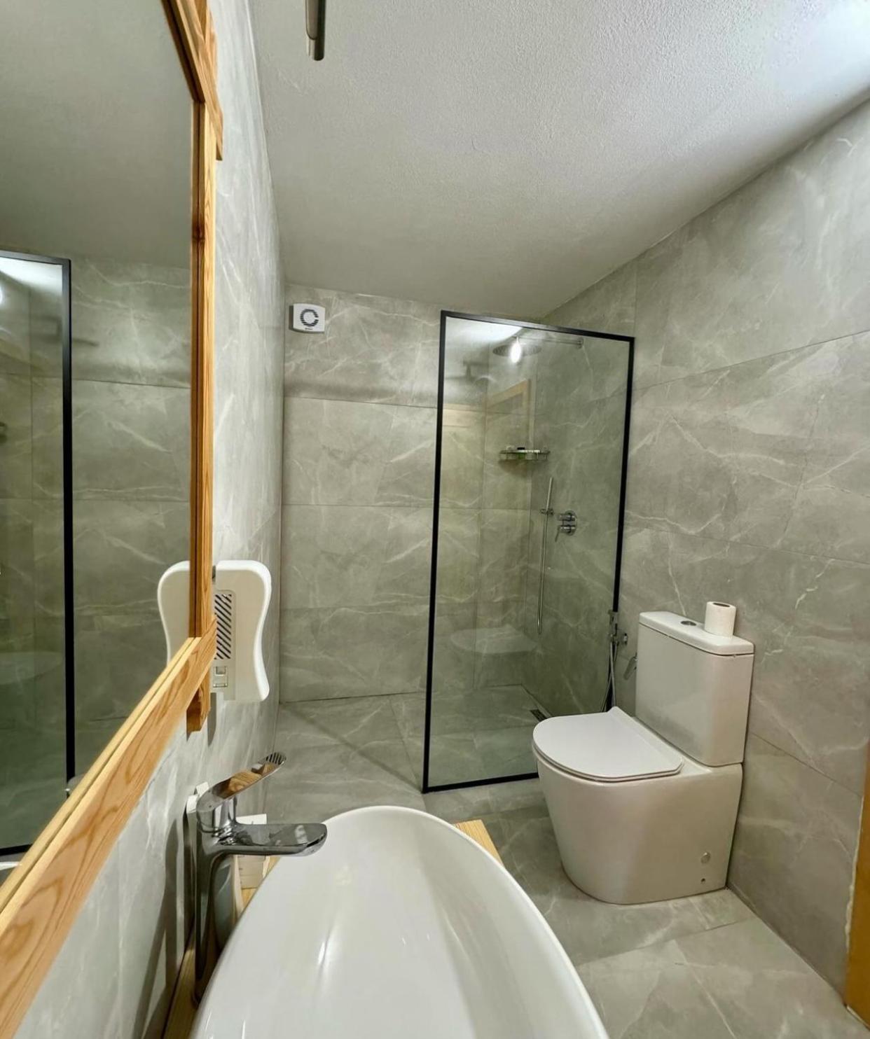 Guesthouse Vitoria - Mrizi I Zanave Fishte Exterior photo